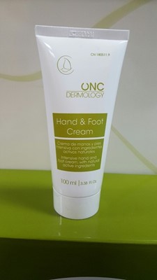 hand food cream